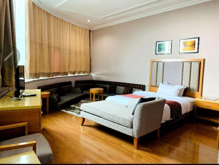 New Day Hotel Αντίς Αμπέμπα Εξωτερικό φωτογραφία