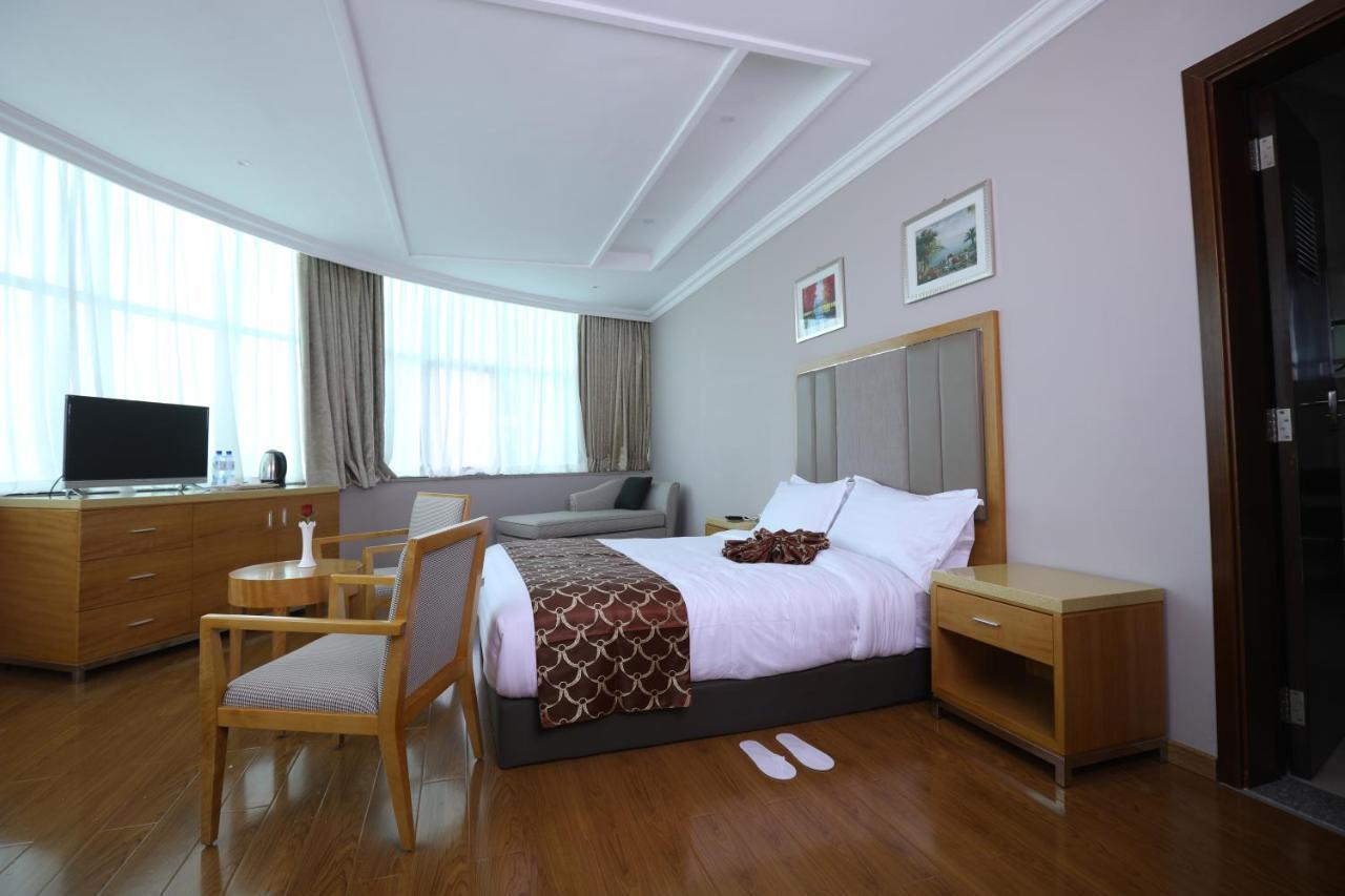 New Day Hotel Αντίς Αμπέμπα Εξωτερικό φωτογραφία